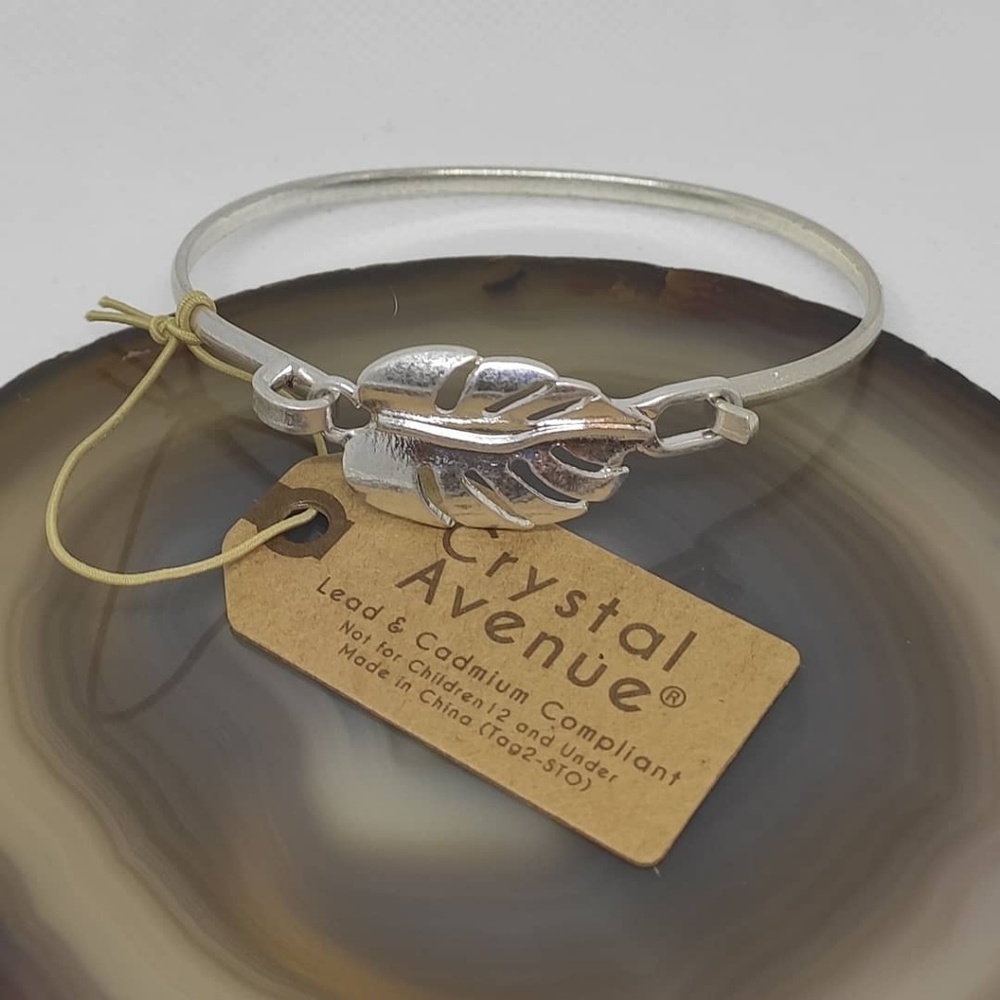 Leaf bracelet